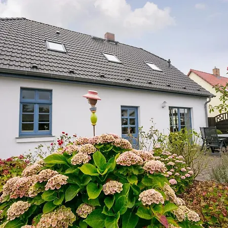 Fortuna I Holiday home Thiessow